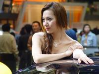 link poker88 Apakah Anda memiliki hubungan seperti itu dengan Liu Xiaoyuan? Salah satu murid perempuan bertanya gosip